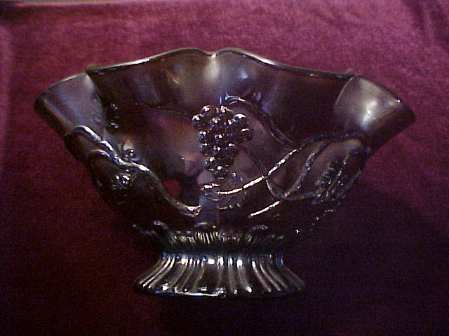 Perfect Northwood Amethyst Star of David & Bows Footed Bowl Perfect Northwood Amethyst Star of David & Bows Footed Bowl