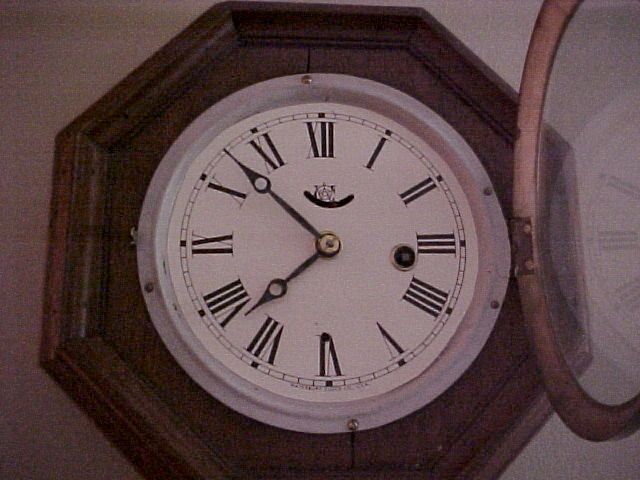 Nice Unusual Octagon Waterbury Wall Clock Nice Unusual Octagon Waterbury Wall Clock