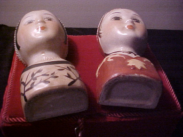 Pair of Early Elizabethan Wall Pockets w/Nice Case Pair of Early Elizabethan Wall Pockets w/Nice Case