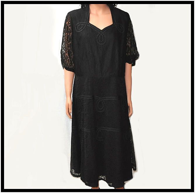 Large size black lace & ribbonwork dress Large size black lace & ribbonwork dress