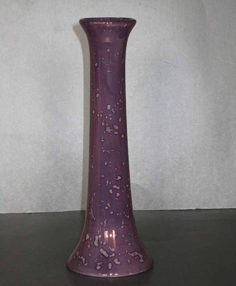Hull Lusterware Bud Vase Hull Lusterware Bud Vase