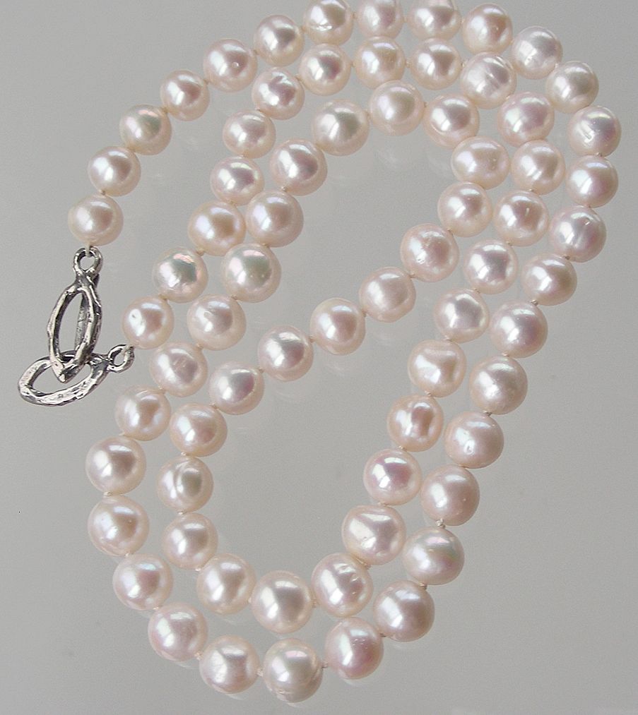 27" Long Matinee Pearl Necklace Hand Knotted White Classic 27" Long Matinee Pearl Necklace Hand Knotted White Classic