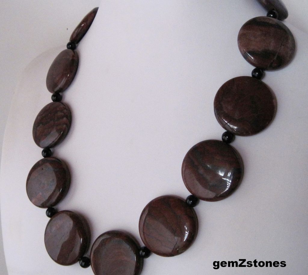 Earthy Red Picture Jasper And Black Onyx Single Strand Necklace Earthy Red Picture Jasper And Black Onyx Single Strand Necklace