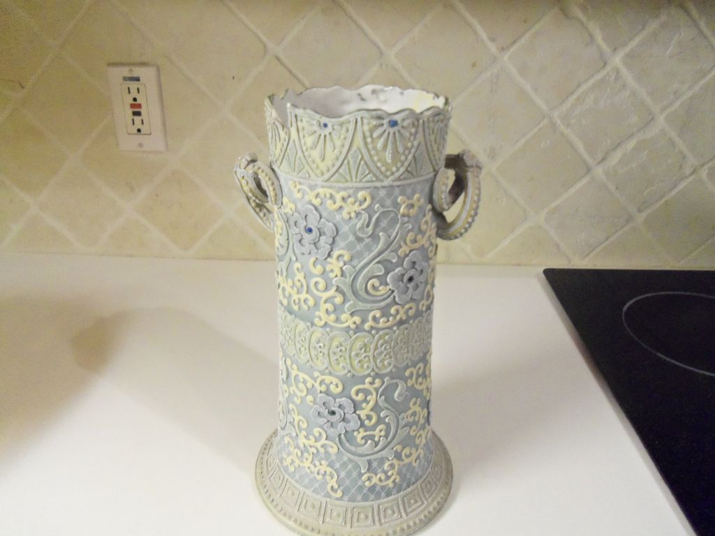 Antique Victorian Queen Anne's Lace Large Vase Antique Victorian Queen Anne's Lace Large Vase