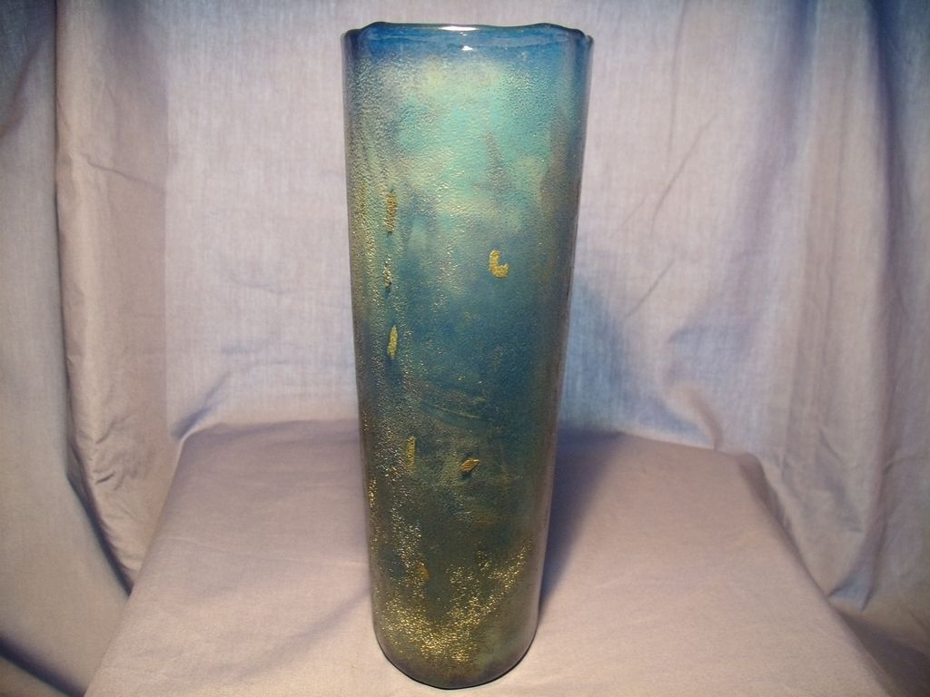 Signed B Vallien Kosta Boda Vase Signed B Vallien Kosta Boda Vase