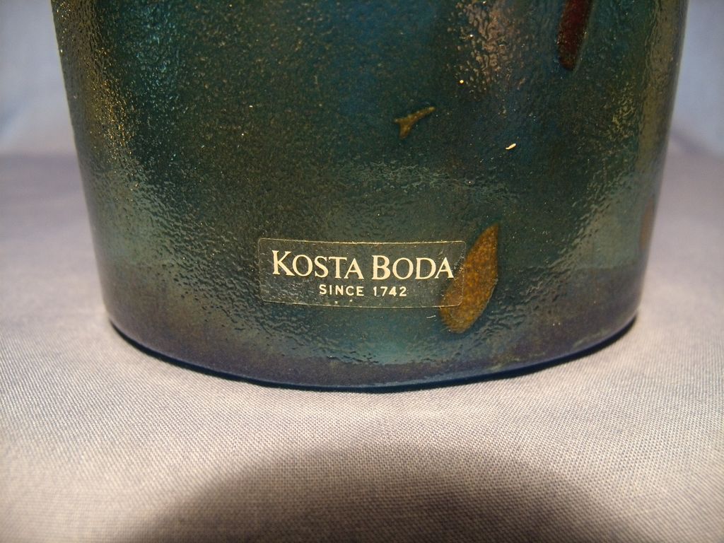 Signed B Vallien Kosta Boda Vase Signed B Vallien Kosta Boda Vase
