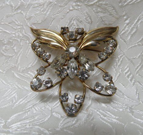 1/20-12K GF 1950's Butterfly Rhinestone Brooch 1/20-12K GF 1950's Butterfly Rhinestone Brooch