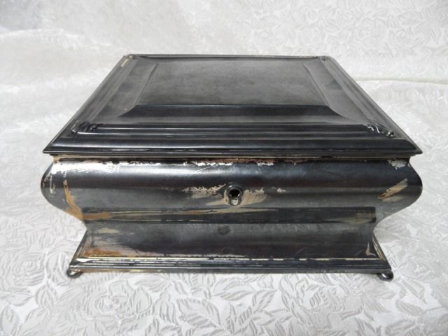 Wilcox Silverplate Large Jewelry Chest Casket Wilcox Silverplate Large Jewelry Chest Casket