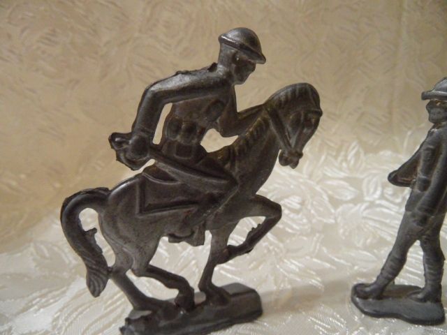 4 Vintage Toy Die Cast Lead Soldiers, one on Horse 4 Vintage Toy Die Cast Lead Soldiers, one on Horse