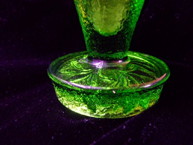 Vintage Tall Green Glass Table Top Lighter Vintage Tall Green Glass Table Top Lighter