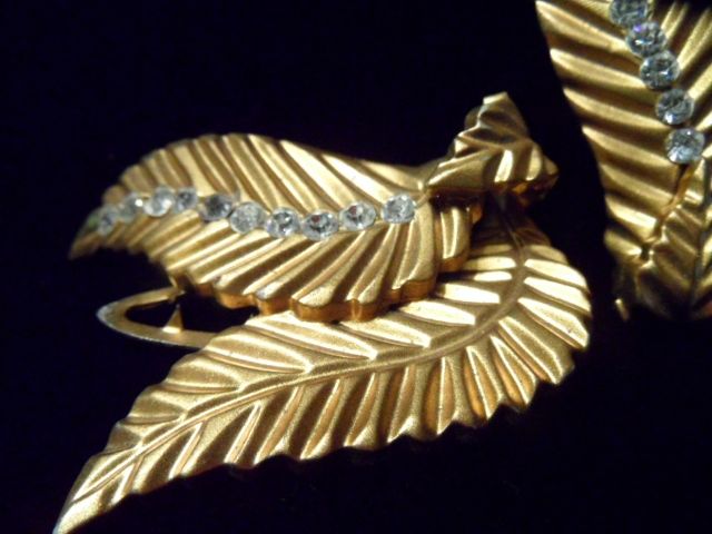 Goldtone & Rhinestone Art Nouveau Dress Clips-Pair Goldtone & Rhinestone Art Nouveau Dress Clips-Pair