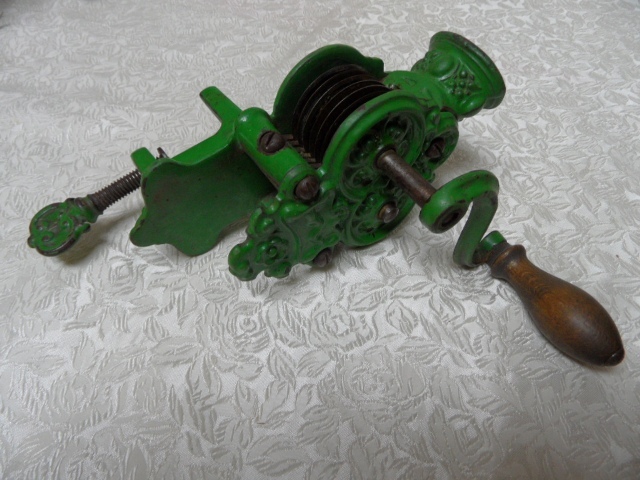 Antique German Circa 1900 Cast Iron Green Paint Green Bean Cutter Slicer Antique German Circa 1900 Cast Iron Green Paint Green Bean Cutter Slicer