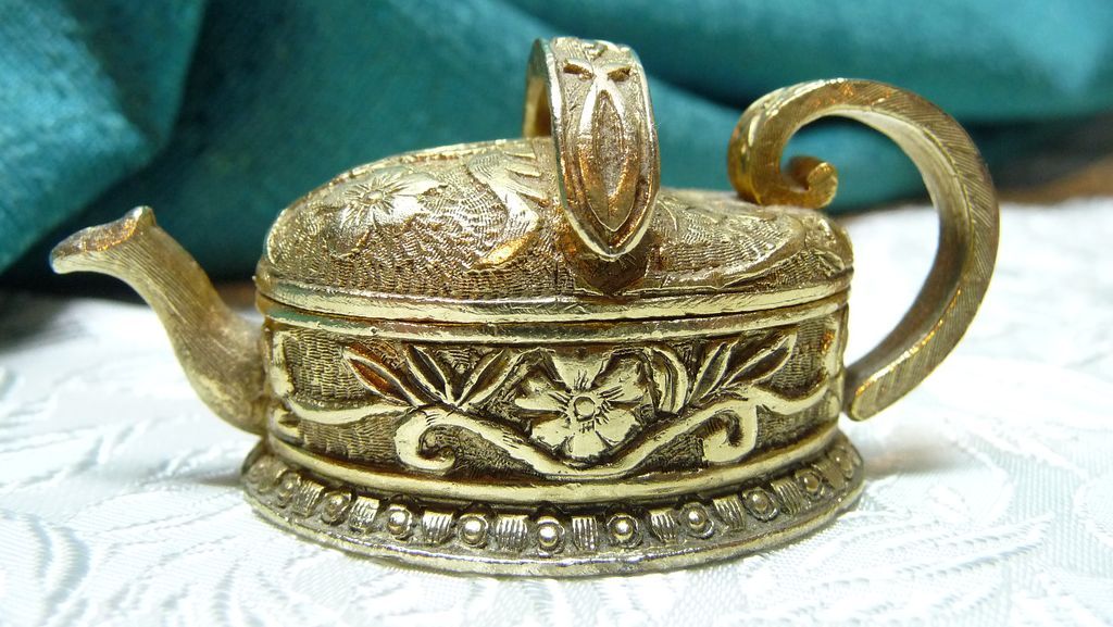 Vintage 1960's CORDAY "Toujours Moi" Solid Perfume Compact~Elegant Teapot Vintage 1960's CORDAY "Toujours Moi" Solid Perfume Compact~Elegant Teapot
