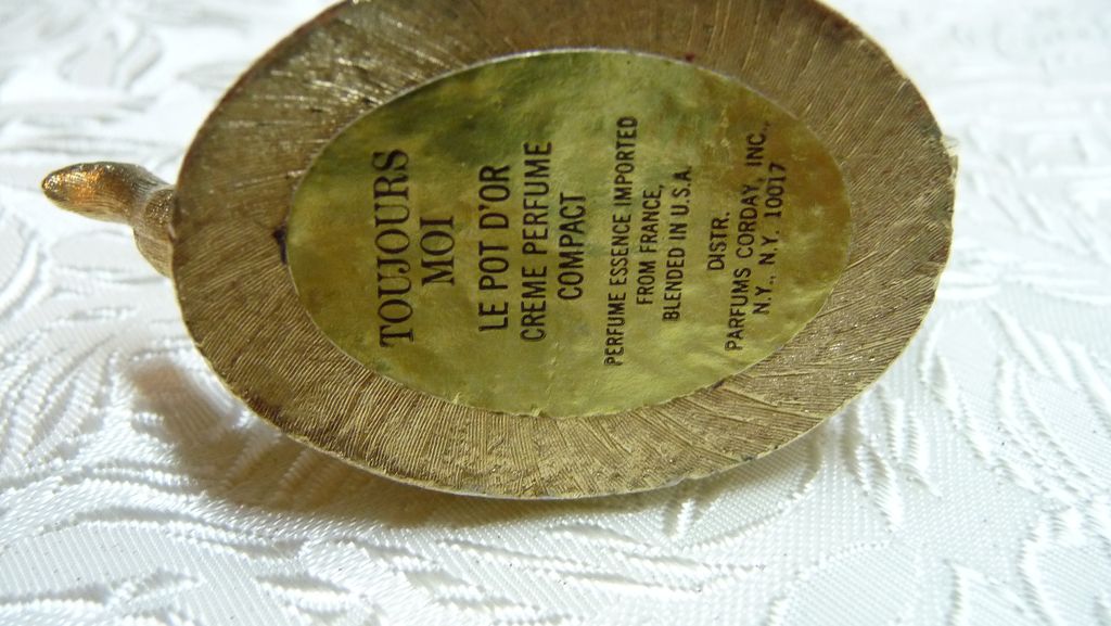 Vintage 1960's CORDAY "Toujours Moi" Solid Perfume Compact~Elegant Teapot Vintage 1960's CORDAY "Toujours Moi" Solid Perfume Compact~Elegant Teapot