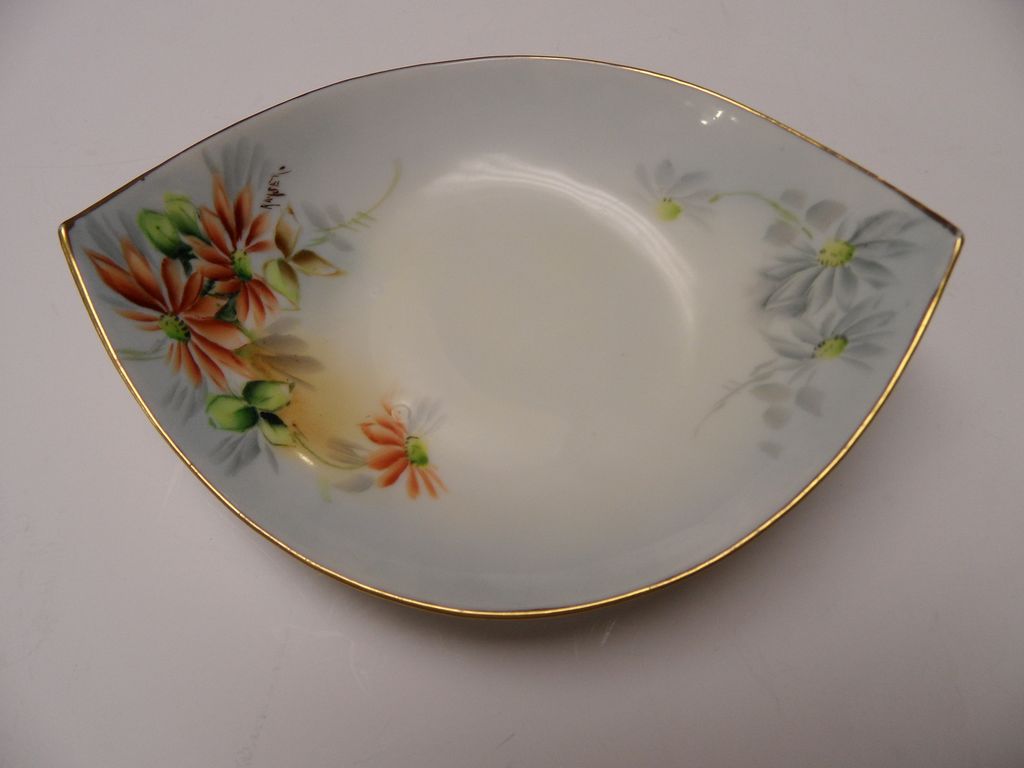 50% OFF Vintage Signed Bavaria Bon Bon Dish-Orange Daisies 50% OFF Vintage Signed Bavaria Bon Bon Dish-Orange Daisies
