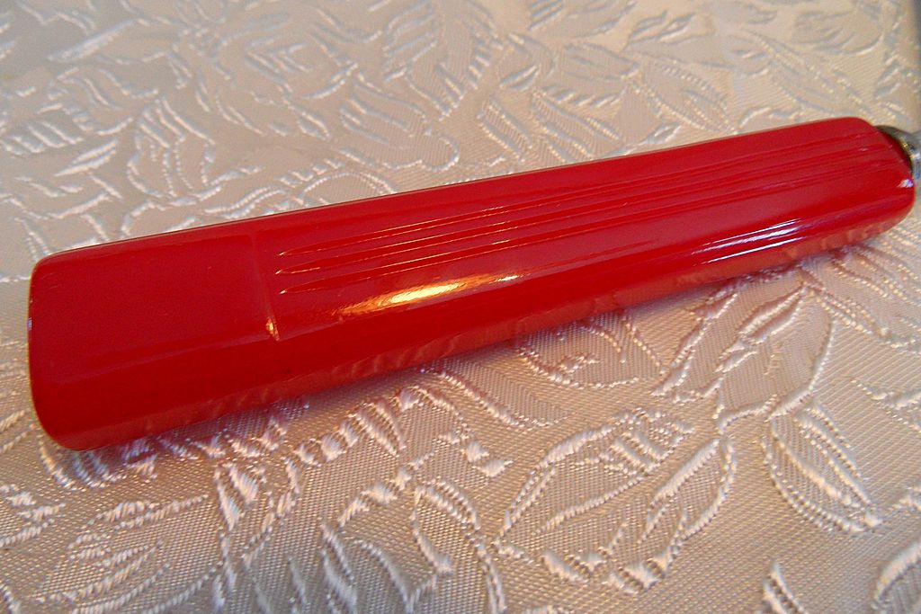 Bright Cherry Red Bakelite Cake Breaker Bright Cherry Red Bakelite Cake Breaker
