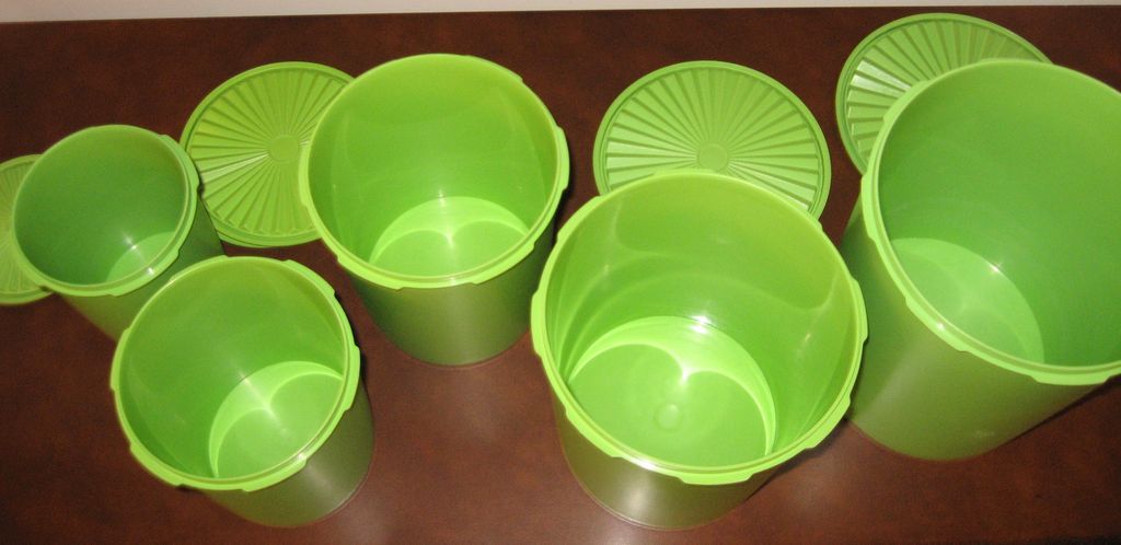 Vintage Tupperware Canister Set & Servalier Lids 9 Pcs Green Vintage Tupperware Canister Set & Servalier Lids 9 Pcs Green