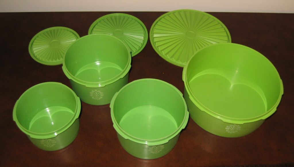 Vintage Tupperware Canister Set & Servalier Lids 9 Pcs Green Vintage Tupperware Canister Set & Servalier Lids 9 Pcs Green