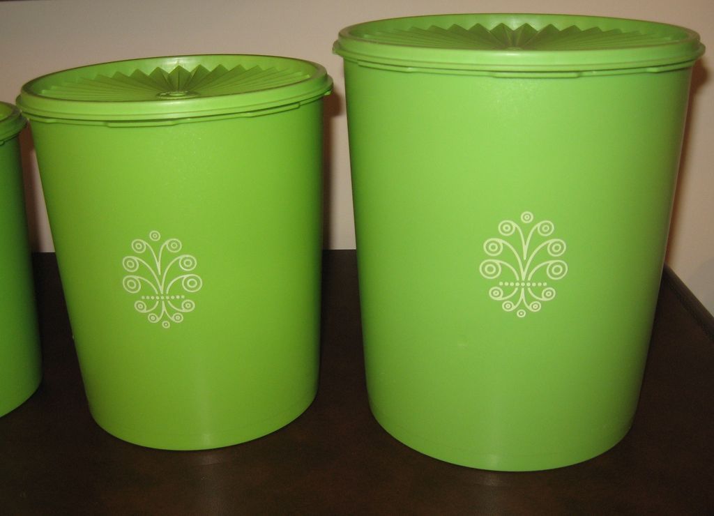 Vintage Tupperware Canister Set & Servalier Lids 9 Pcs Green Vintage Tupperware Canister Set & Servalier Lids 9 Pcs Green