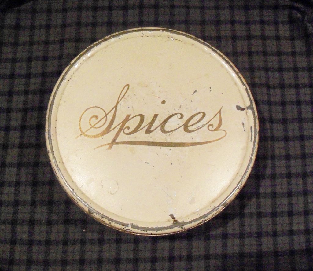 Spice Tin - Cream Ivory with Gold Lettering Spice Tin - Cream Ivory with Gold Lettering