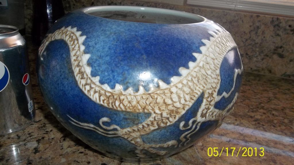 Outstanding Ming Dynasty blue & White Dragon Pottery Bowl 6 Character Mark Outstanding Ming Dynasty blue & White Dragon Pottery Bowl 6 Character Mark
