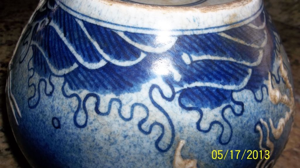 Outstanding Ming Dynasty blue & White Dragon Pottery Bowl 6 Character Mark Outstanding Ming Dynasty blue & White Dragon Pottery Bowl 6 Character Mark