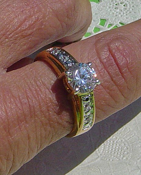 Brilliant Sparkling Cubic Zirconia Ring Brilliant Sparkling Cubic Zirconia Ring
