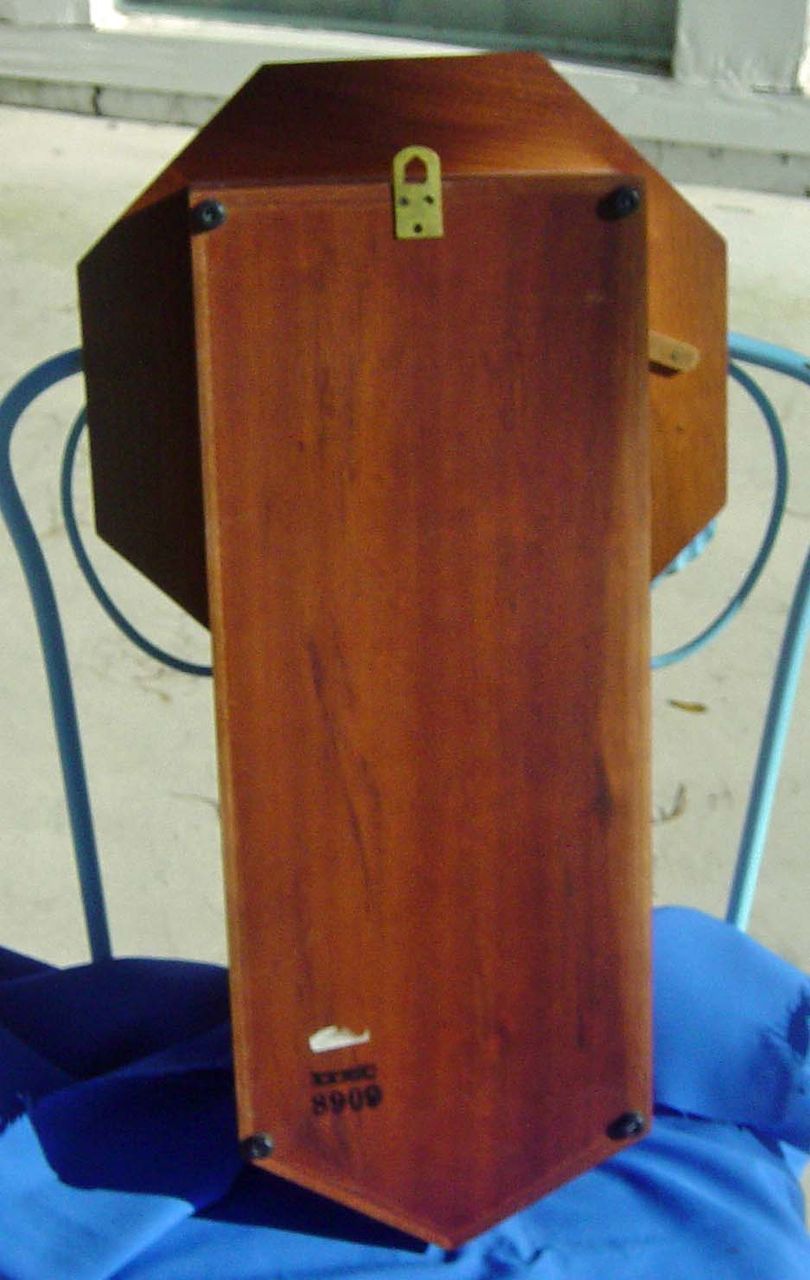 D & A Regulator Style Oak Finish Wall Clock D & A Regulator Style Oak Finish Wall Clock