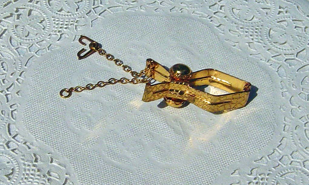 Retro Glove Scarf Purse Clip Textured Safety Clasp Retro Glove Scarf Purse Clip Textured Safety Clasp