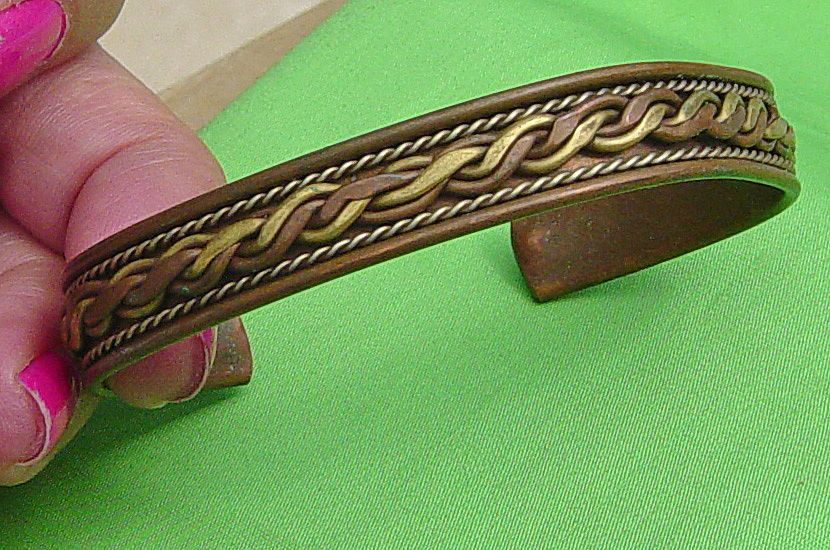 Vintage Copper & Brass Rope Design Cuff Bracelet Vintage Copper & Brass Rope Design Cuff Bracelet