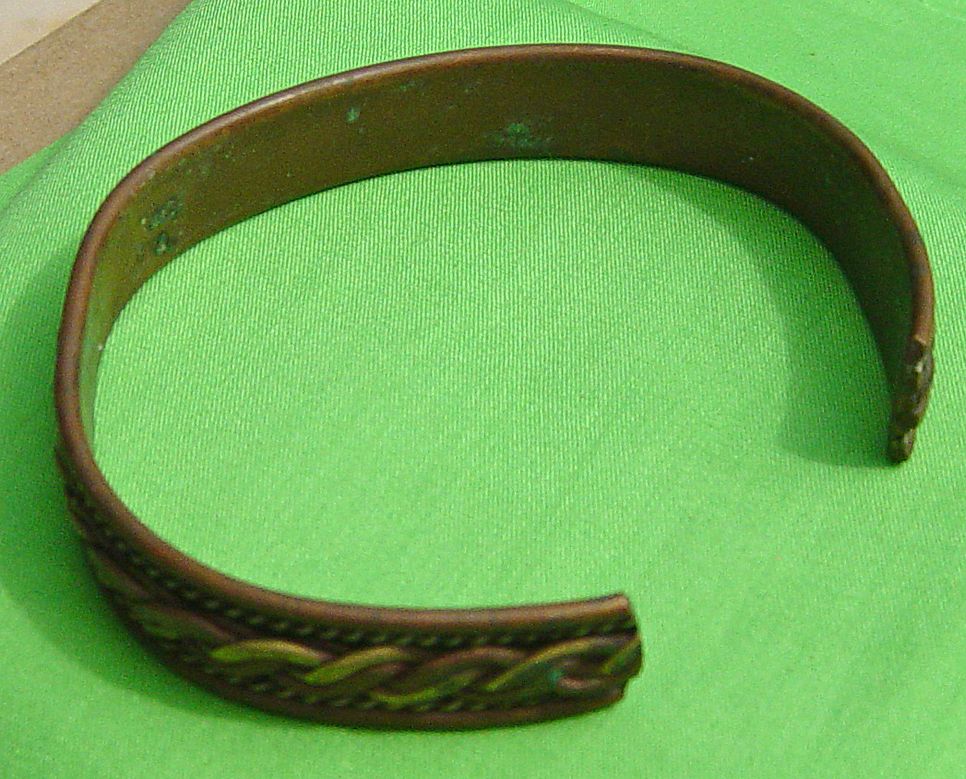 Vintage Copper & Brass Rope Design Cuff Bracelet Vintage Copper & Brass Rope Design Cuff Bracelet