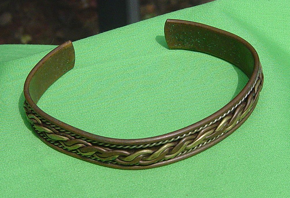 Vintage Copper & Brass Rope Design Cuff Bracelet Vintage Copper & Brass Rope Design Cuff Bracelet