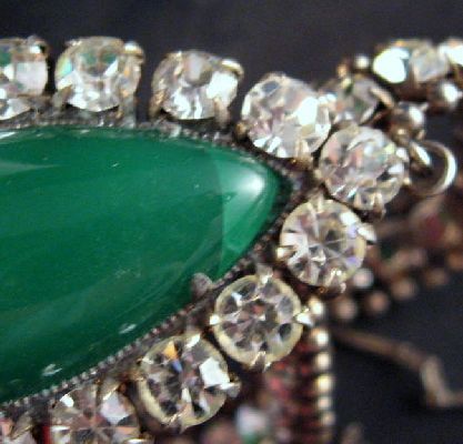 Emerald Green Teardrop Glass Rhinestone Necklace Earrings Emerald Green Teardrop Glass Rhinestone Necklace Earrings