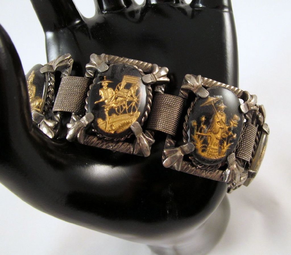 Asian Reverse Intaglio Black Glass Cabochons Bracelet Asian Reverse Intaglio Black Glass Cabochons Bracelet
