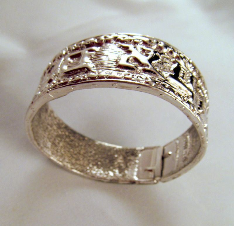 Ciner Hebrew Letters Silver-tone Hinged Bangle Bracelet Ciner Hebrew Letters Silver-tone Hinged Bangle Bracelet