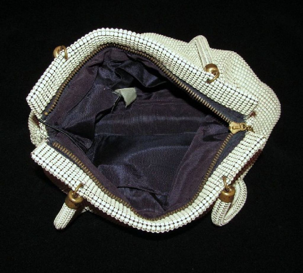 Whiting and Davis Beadlite Enamel Mesh Purse 1940s Whiting and Davis Beadlite Enamel Mesh Purse 1940s