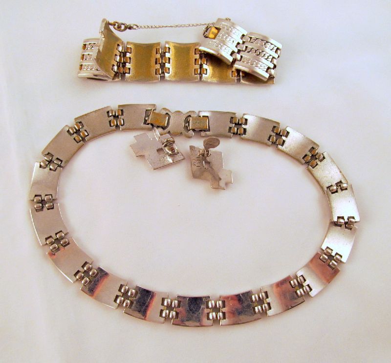 Monet Maharani Silver-tone Demi Parure Book Set Monet Maharani Silver-tone Demi Parure Book Set