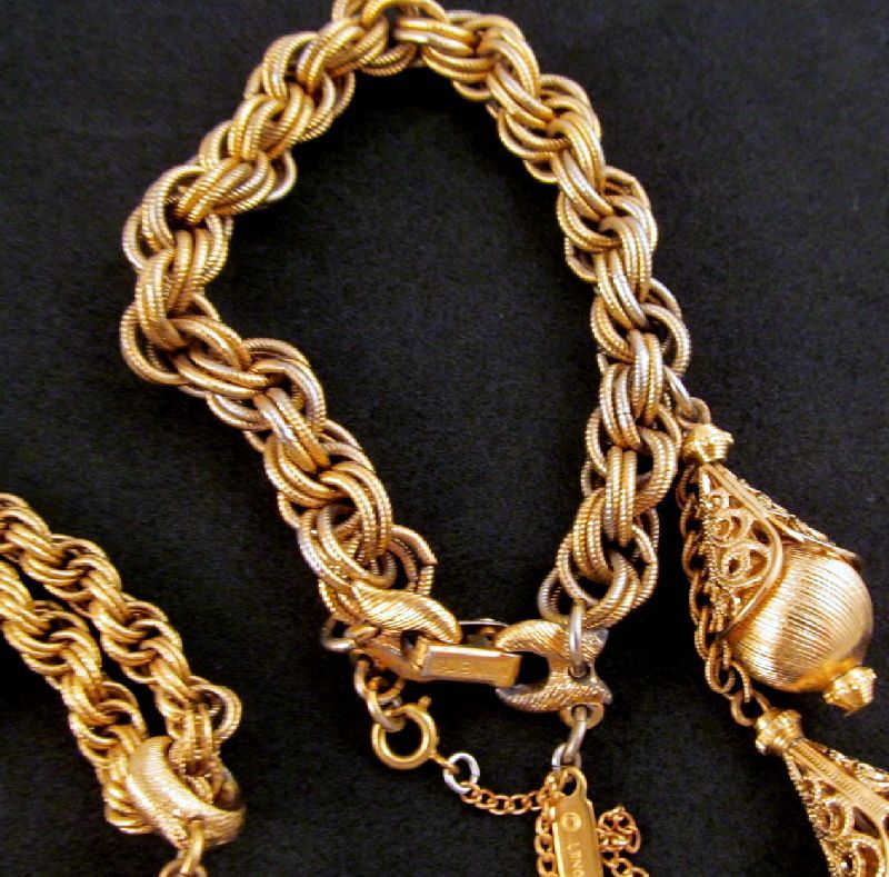 Monet Gold-tone "Bolero" Full Set Necklaces Earrings Bracelet 1961 Monet Gold-tone "Bolero" Full Set Necklaces Earrings Bracelet 1961