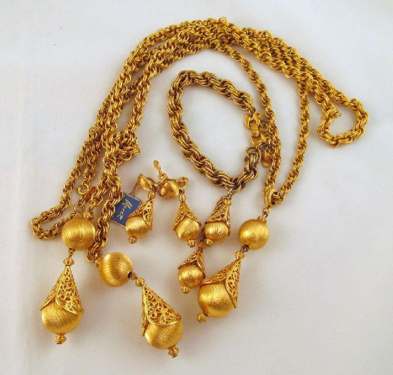 Monet Gold-tone "Bolero" Full Set Necklaces Earrings Bracelet 1961 Monet Gold-tone "Bolero" Full Set Necklaces Earrings Bracelet 1961