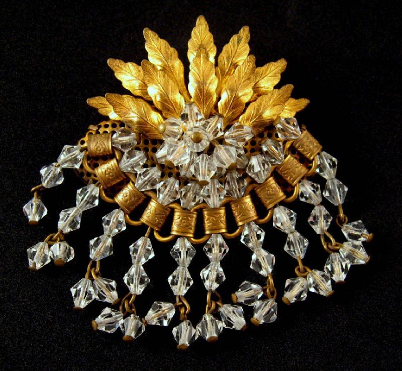 Vintage U/S Gold Leaves Wired Crystals Bookchain Brooch Vintage U/S Gold Leaves Wired Crystals Bookchain Brooch