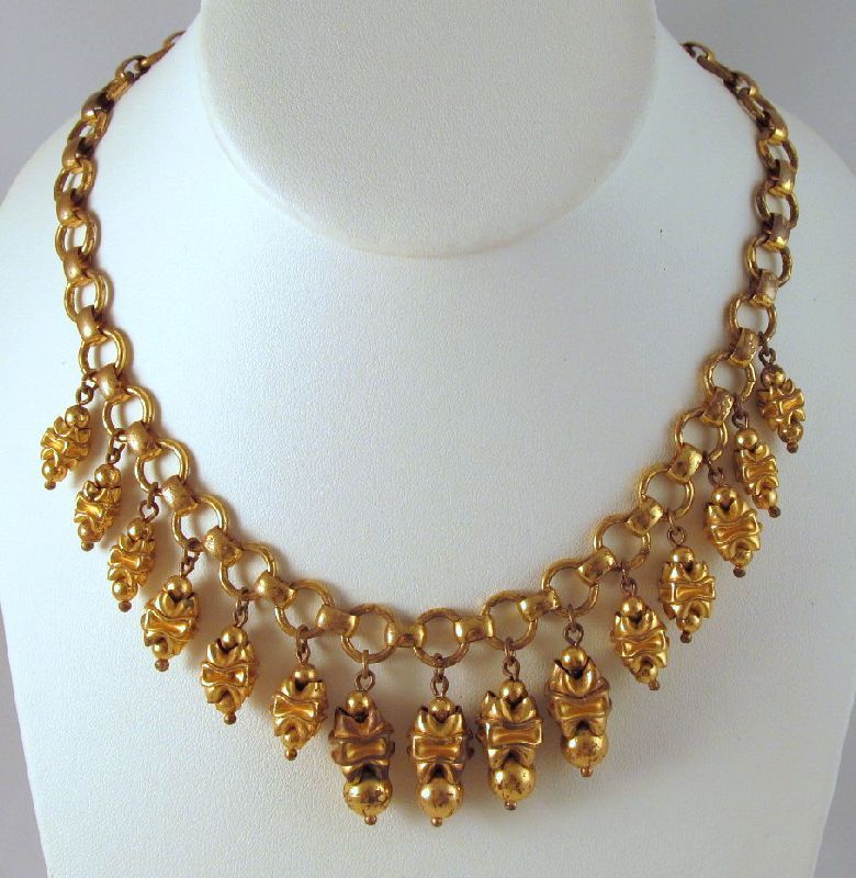 Monet Jewelers 1930s Bib Style Choker Necklace Monet Jewelers 1930s Bib Style Choker Necklace