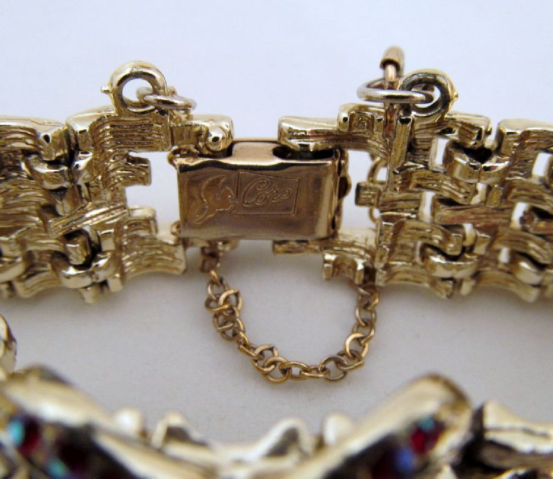 Coro Pegasus 1950s Basketweave Aurora Borealis Bracelet Gold-tone Coro Pegasus 1950s Basketweave Aurora Borealis Bracelet Gold-tone