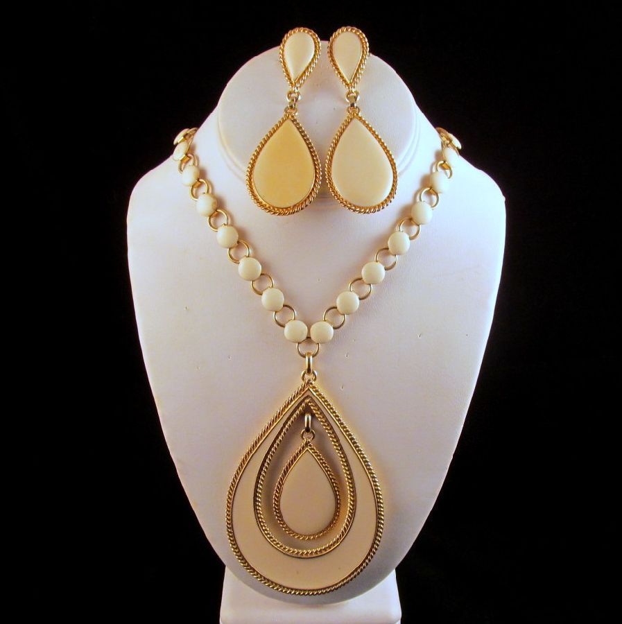Mod Napier Cream Enamel Teardrop Earrings Necklace Book Piece Mod Napier Cream Enamel Teardrop Earrings Necklace Book Piece