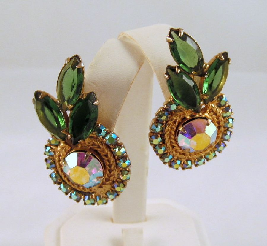 Huge D&E Juliana Green AB Brooch Earrings Gold-tone Huge D&E Juliana Green AB Brooch Earrings Gold-tone