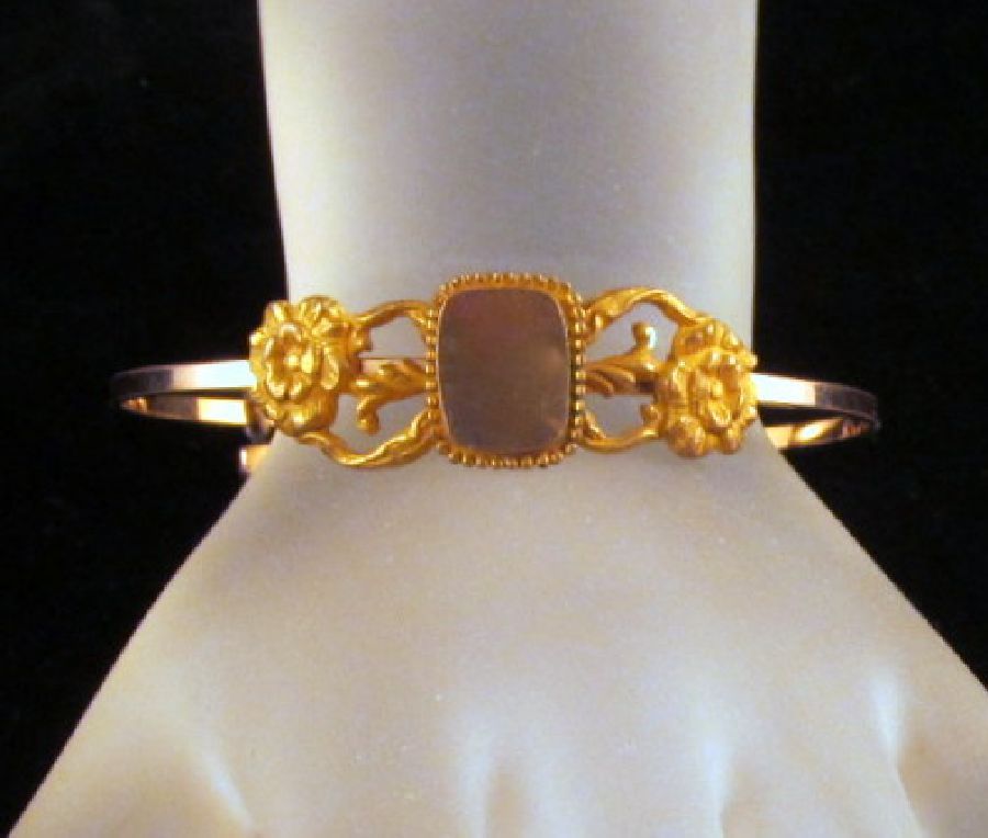 Victorian Hinged Bracelet Blank Cartouche Victorian Hinged Bracelet Blank Cartouche