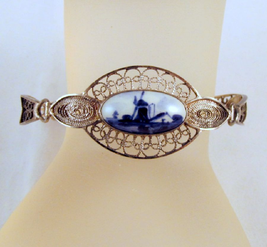 Delft Blue Windmill 835 Silver Filigree Cannetille Bracelet Delft Blue Windmill 835 Silver Filigree Cannetille Bracelet
