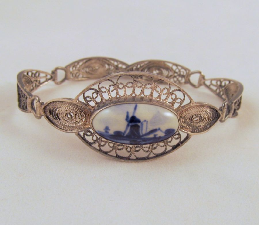 Delft Blue Windmill 835 Silver Filigree Cannetille Bracelet Delft Blue Windmill 835 Silver Filigree Cannetille Bracelet