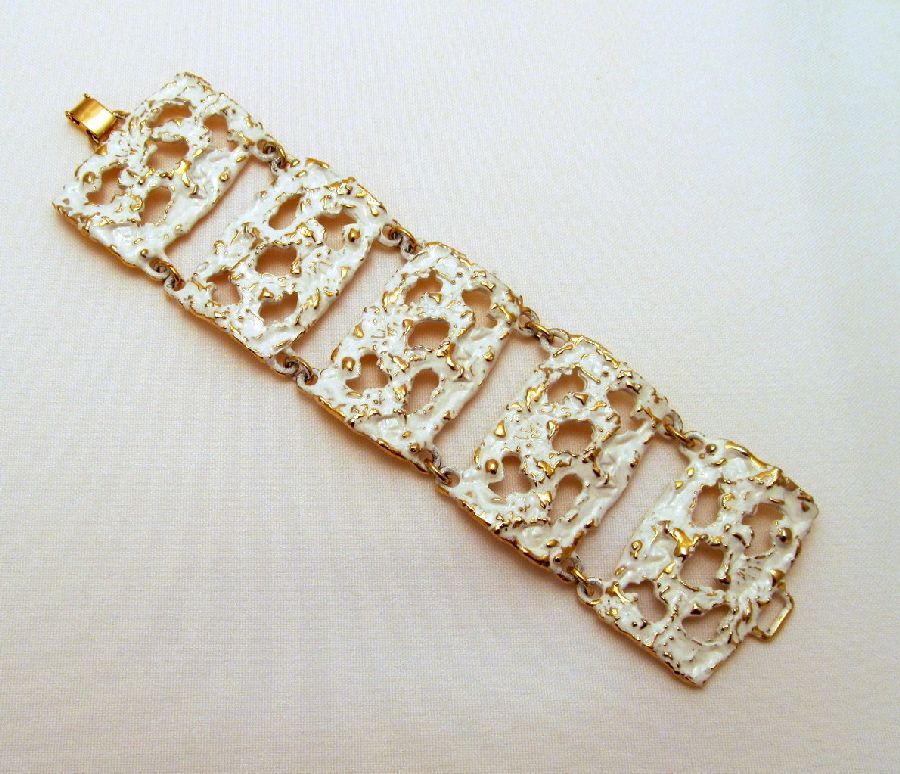 Napier "Molten Metal" White Enameled Wide Bracelet Gold-tone Napier "Molten Metal" White Enameled Wide Bracelet Gold-tone