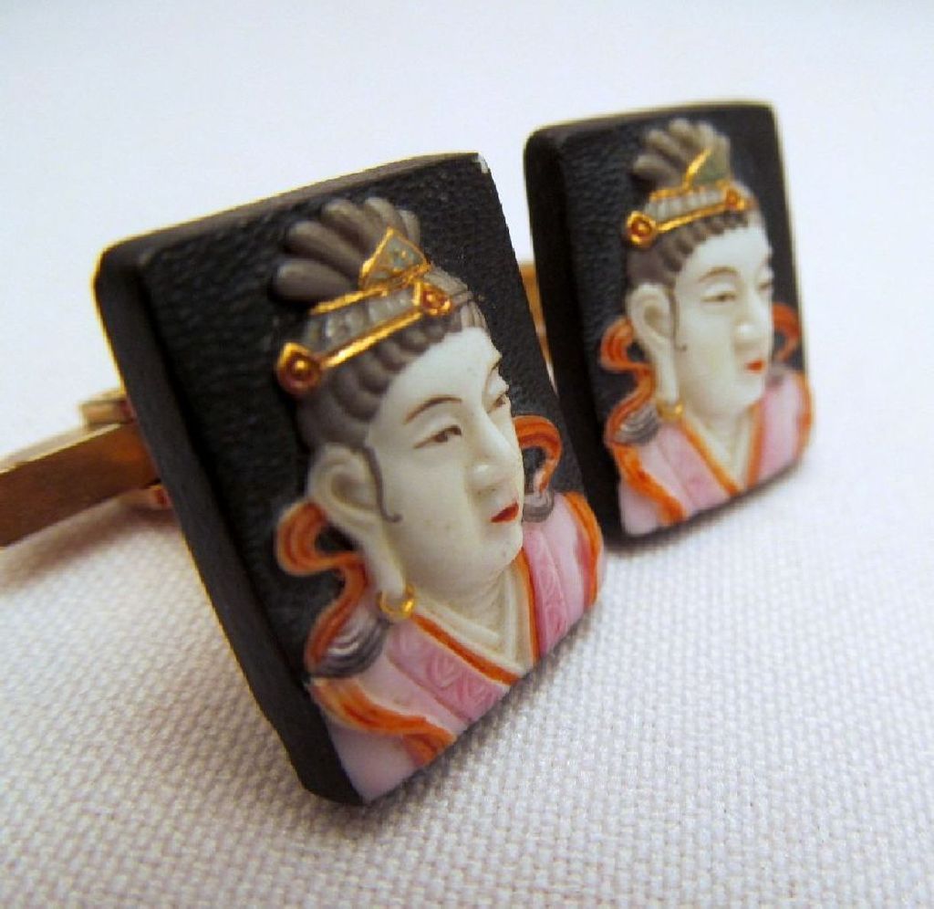Toshikane Arita Benzaiten Goddess of Beauty Porcelain Cuff Links Japan Toshikane Arita Benzaiten Goddess of Beauty Porcelain Cuff Links Japan