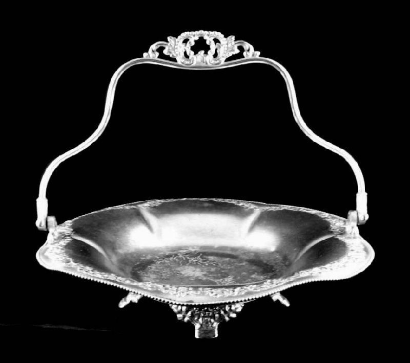 Pairpoint Quadruple Silverplate Cake Basket 1900s Pairpoint Quadruple Silverplate Cake Basket 1900s